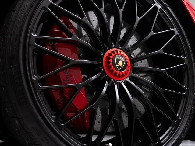 Ref:AUX-22712354 LAMBORGHINI AVENTADOR 2016 2 Ref:AUX-22712354 LAMBORGHINI AVENTADOR 2016 - Image 2