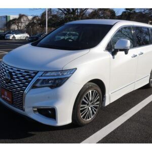 2023 Nissan Elgrand pearl gasoline used car Japan export