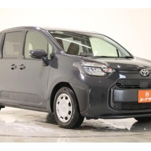 2023 Toyota Sienta gray hybrid used car Japan export