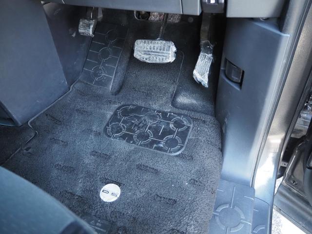 Ref:AUX-22714341 MITSUBISHI DELICA D:5 2011 14 Ref:AUX-22714341 MITSUBISHI DELICA D:5 2011 - Image 14