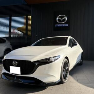 2025 Mazda Mazda3 Fastback white diesel used car Japan export