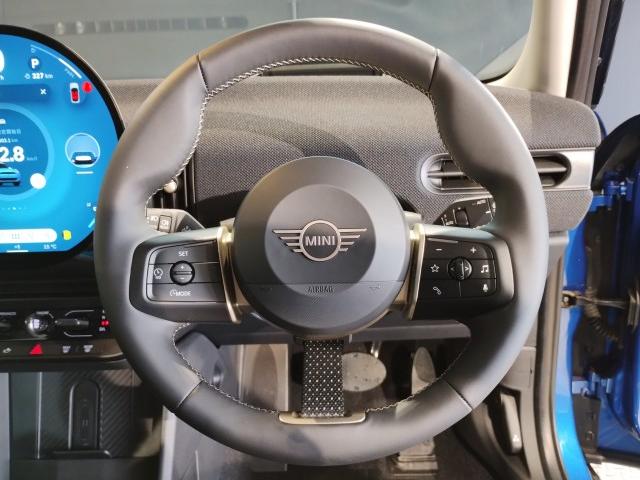 Ref:AUX-22718147 MINI MINI 2025 16 Ref:AUX-22718147 MINI MINI 2025 - Image 16