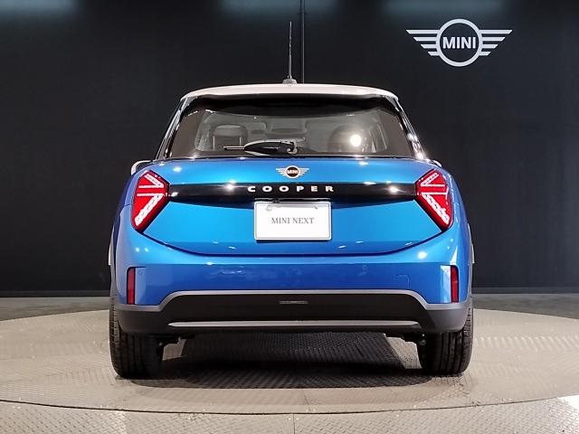 Ref:AUX-22718147 MINI MINI 2025 5 Ref:AUX-22718147 MINI MINI 2025 - Image 5