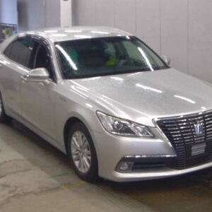 2013 Toyota Crown Hybrid silver gasoline used car Japan export