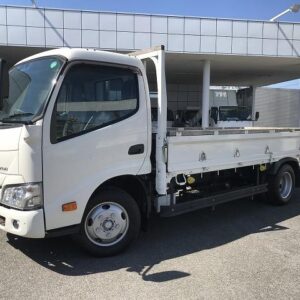 2022 Toyota Dyna Truck white diesel used car Japan export