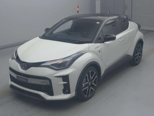 Ref:AUX-22725361 TOYOTA C-HR 2020 1 2020 Toyota C-Hr pearl gasoline used car Japan export