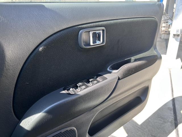 Ref:AUX-22732992 DAIHATSU MIRA GINO 2001 16 Ref:AUX-22732992 DAIHATSU MIRA GINO 2001 - Image 16