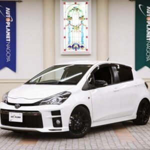 2018 Toyota Vitz white gasoline used car Japan export