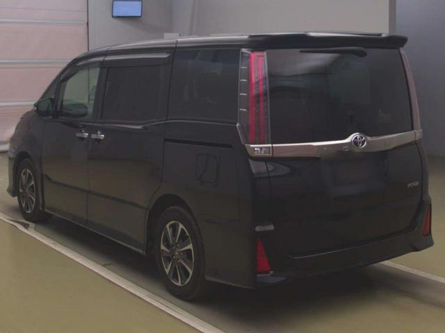 Ref:AUX-22740254 TOYOTA NOAH 2018 3 Ref:AUX-22740254 TOYOTA NOAH 2018 - Image 3