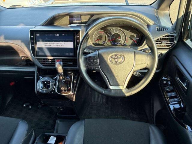 Ref:AUX-22740254 TOYOTA NOAH 2018 5 Ref:AUX-22740254 TOYOTA NOAH 2018 - Image 5