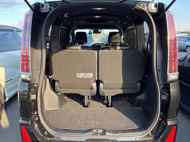 Ref:AUX-22740254 TOYOTA NOAH 2018 10 Ref:AUX-22740254 TOYOTA NOAH 2018 - Image 10