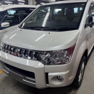 2018 Mitsubishi Delica D:5 pearl gasoline used car Japan export
