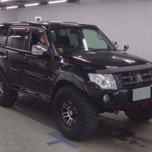 2009 Mitsubishi Pajero black diesel used car Japan export