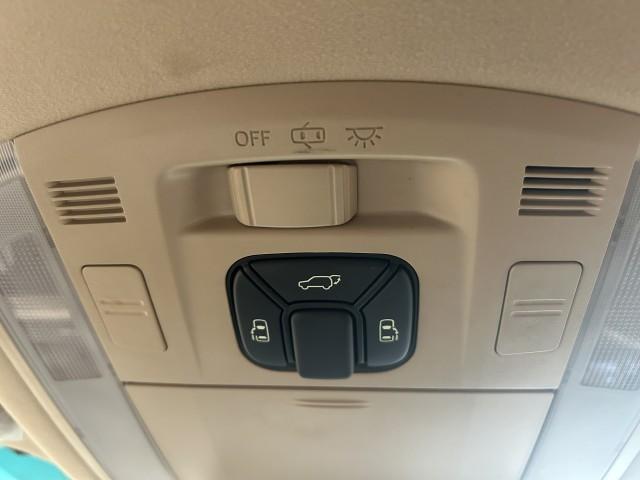 Ref:AUX-22744597 TOYOTA VELLFIRE 2012 12 Ref:AUX-22744597 TOYOTA VELLFIRE 2012 - Image 12