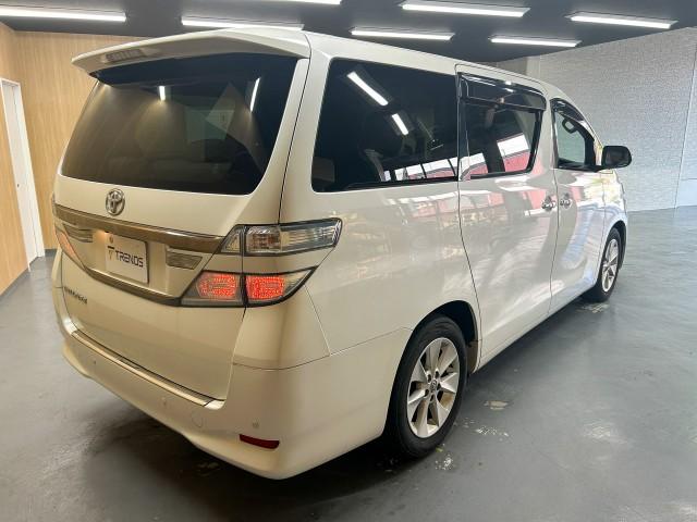 Ref:AUX-22744597 TOYOTA VELLFIRE 2012 4 Ref:AUX-22744597 TOYOTA VELLFIRE 2012 - Image 4