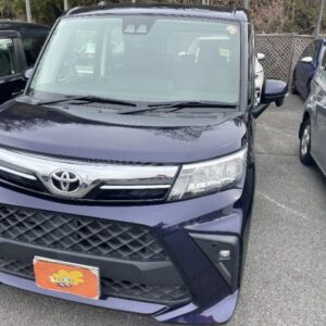 2022 Toyota Roomy purple gasoline used car Japan export