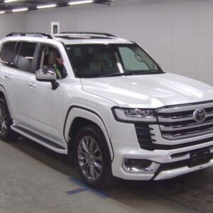 2024 Toyota Land Cruiser pearl gasoline used car Japan export