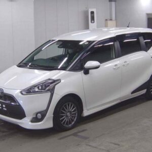 2018 Toyota Sienta pearl gasoline used car Japan export
