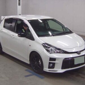 2019 Toyota Vitz pearl gasoline used car Japan export