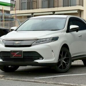 2020 Toyota Harrier white gasoline used car Japan export