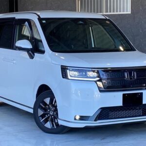 2023 Honda Stepwagon Spada pearl gasoline used car Japan export