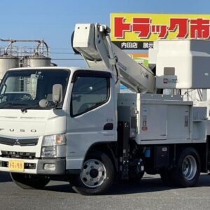 2017 Mitsubishi Fuso Canter white diesel used car Japan export