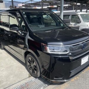 2025 Honda Stepwagon black hybrid used car Japan export