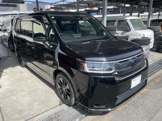 Ref:AUX-22758984 HONDA STEPWAGON 2025 1 2025 Honda Stepwagon black hybrid used car Japan export