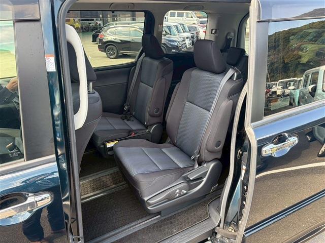 Ref:AUX-22760765 TOYOTA VOXY 2015 15 Ref:AUX-22760765 TOYOTA VOXY 2015 - Image 15