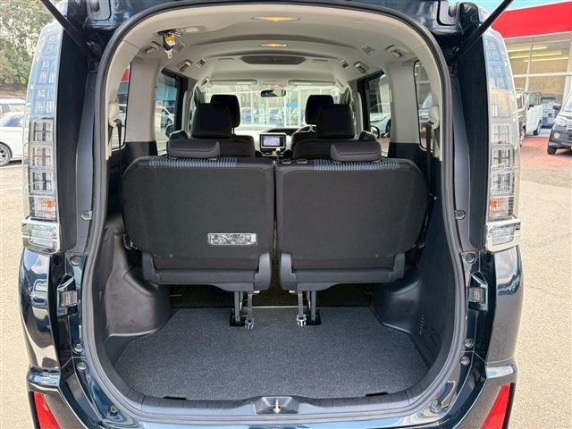 Ref:AUX-22760765 TOYOTA VOXY 2015 17 Ref:AUX-22760765 TOYOTA VOXY 2015 - Image 17