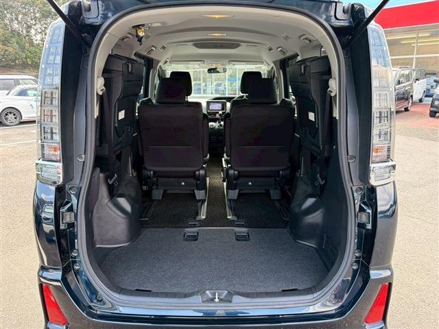 Ref:AUX-22760765 TOYOTA VOXY 2015 18 Ref:AUX-22760765 TOYOTA VOXY 2015 - Image 18