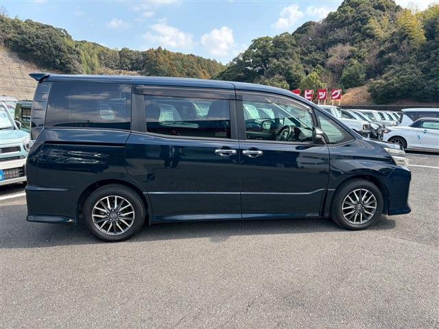 Ref:AUX-22760765 TOYOTA VOXY 2015 10 Ref:AUX-22760765 TOYOTA VOXY 2015 - Image 10