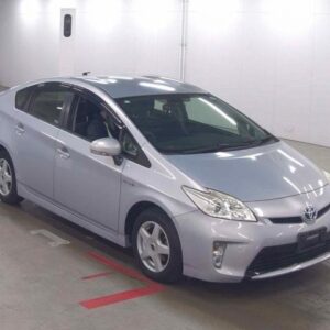 2013 Toyota Prius purple gasoline used car Japan export