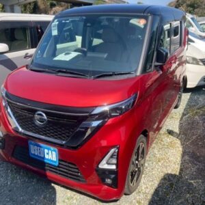 2021 Nissan Roox red gasoline used car Japan export