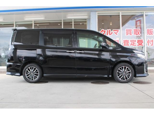 Ref:AUX-22779745 TOYOTA VOXY 2015 13 Ref:AUX-22779745 TOYOTA VOXY 2015 - Image 13