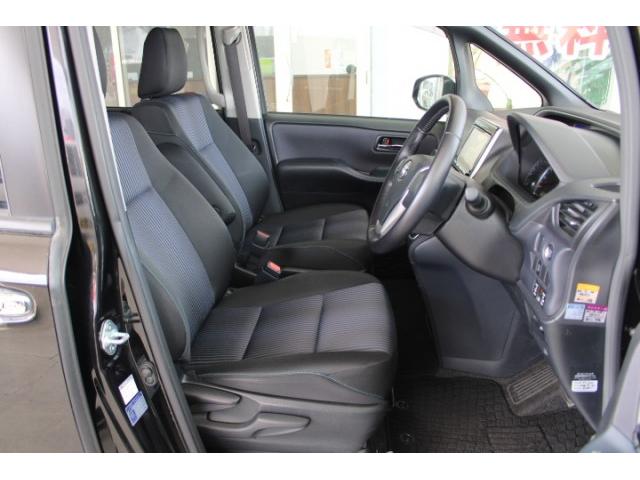 Ref:AUX-22779745 TOYOTA VOXY 2015 5 Ref:AUX-22779745 TOYOTA VOXY 2015 - Image 5