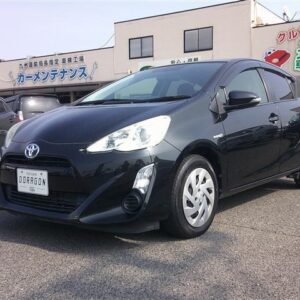 2016 Toyota Aqua black gasoline used car Japan export