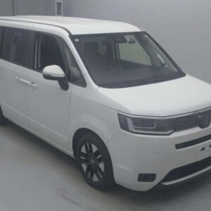 2023 Honda Stepwagon pearl gasoline used car Japan export