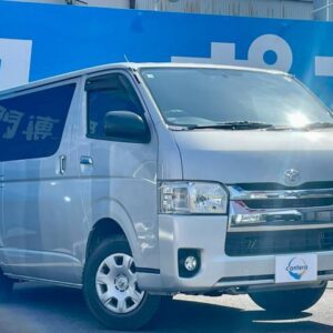 2014 Toyota Hiace Van silver gasoline used car Japan export