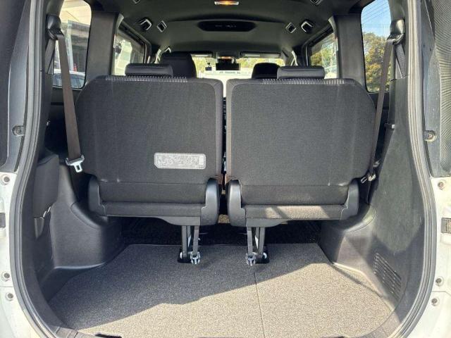 Ref:AUX-22800571 TOYOTA NOAH 2017 8 Ref:AUX-22800571 TOYOTA NOAH 2017 - Image 8