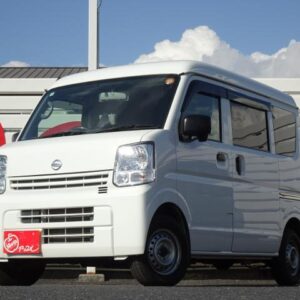 2023 Nissan Nv100Clipper Van white gasoline used car Japan export