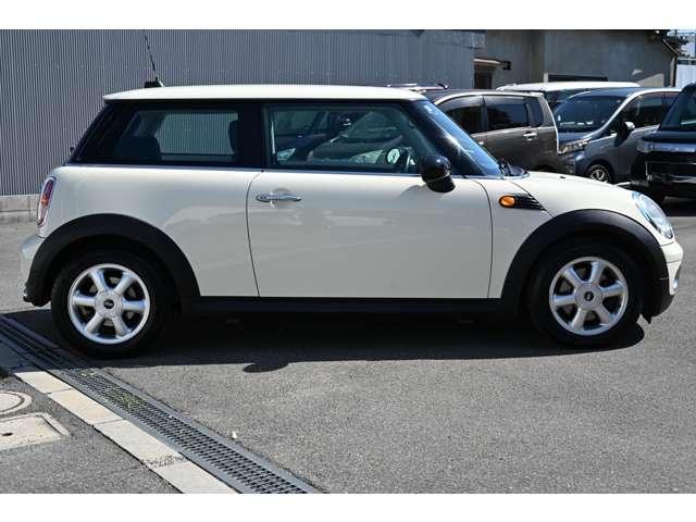 Ref:AUX-22802792 MINI MINI 2010 11 Ref:AUX-22802792 MINI MINI 2010 - Image 11