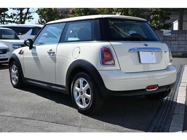 Ref:AUX-22802792 MINI MINI 2010 9 Ref:AUX-22802792 MINI MINI 2010 - Image 9