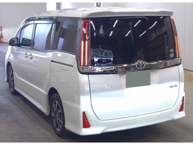 Ref:AUX-22804818 TOYOTA NOAH 2019 5 Ref:AUX-22804818 TOYOTA NOAH 2019 - Image 5