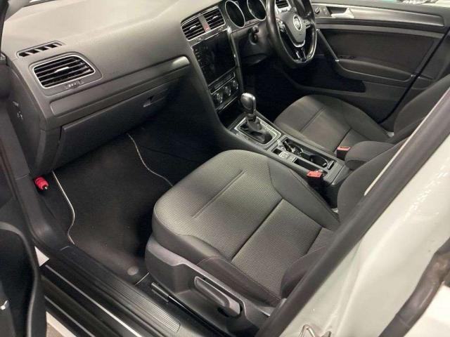 Ref:AUX-22805148 VOLKSWAGEN GOLF 2017 5 Ref:AUX-22805148 VOLKSWAGEN GOLF 2017 - Image 5