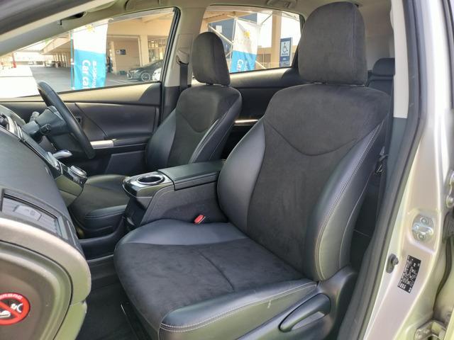 Ref:AUX-22808458 TOYOTA PRIUS ALPHA 2015 11 Ref:AUX-22808458 TOYOTA PRIUS ALPHA 2015 - Image 11