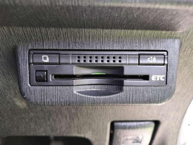 Ref:AUX-22808458 TOYOTA PRIUS ALPHA 2015 14 Ref:AUX-22808458 TOYOTA PRIUS ALPHA 2015 - Image 14