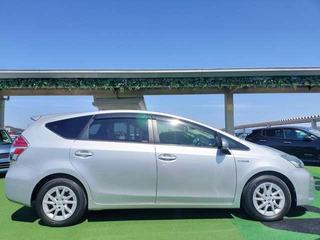 Ref:AUX-22808458 TOYOTA PRIUS ALPHA 2015 17 Ref:AUX-22808458 TOYOTA PRIUS ALPHA 2015 - Image 17