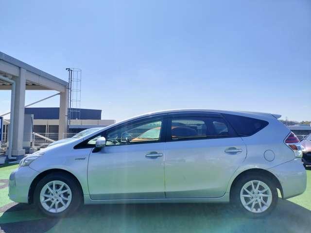 Ref:AUX-22808458 TOYOTA PRIUS ALPHA 2015 18 Ref:AUX-22808458 TOYOTA PRIUS ALPHA 2015 - Image 18