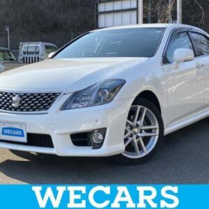 2012 Toyota Crown pearl gasoline used car Japan export